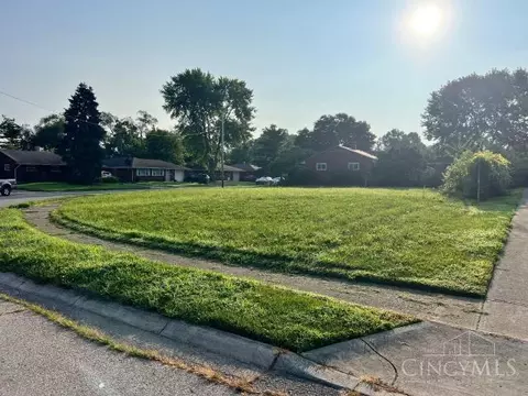 340 Windsor Ct, West Carrollton, OH 45449