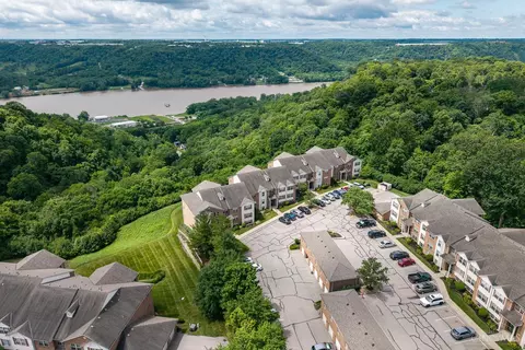 View/Area - 151 Palisades Pointe, Cincinnati, OH 45238 photo 3 of 6