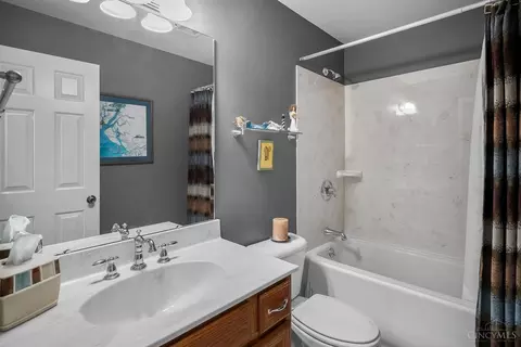 Bath - 151 Palisades Pointe, Cincinnati, OH 45238 photo 3 of 3