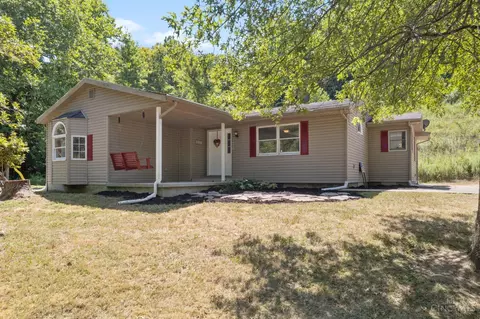 9076 St Rt 41, Aberdeen, OH 45101