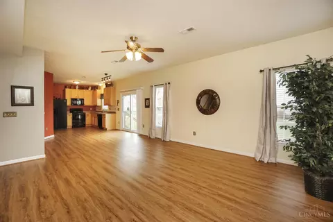4448 Springfield Ct, Batavia, OH 45103 photo 4