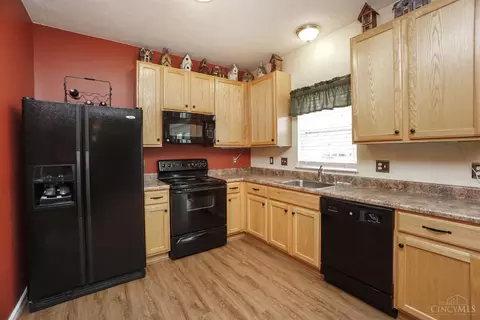 4448 Springfield Ct, Batavia, OH 45103 photo 10
