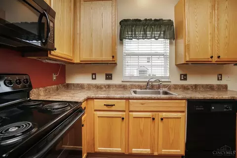 4448 Springfield Ct, Batavia, OH 45103 photo 12
