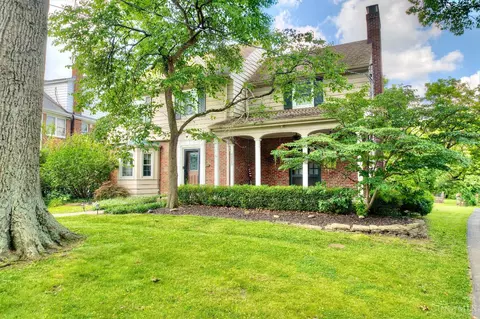 6215 Grand Vista Ave, Cincinnati, OH 45213
