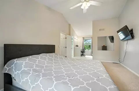 Bedroom - 601 Eagles Nest Ct, Hamilton Township, OH 45039 photo 3 of 8