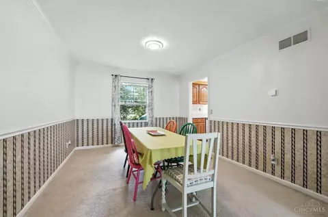 Dining - 601 Eagles Nest Ct, Hamilton Township, OH 45039 photo 1 of 2