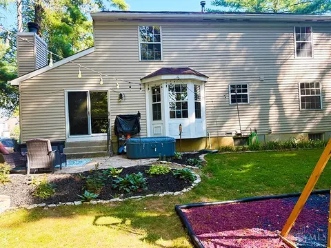 Exterior - 601 Eagles Nest Ct, Hamilton Township, OH 45039 photo 11 of 13