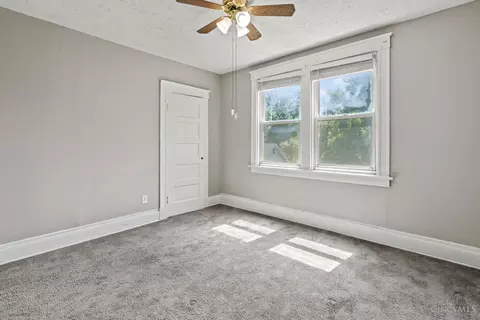 Bedroom - 6717 Bramble Ave, Cincinnati, OH 45227 photo 3 of 8