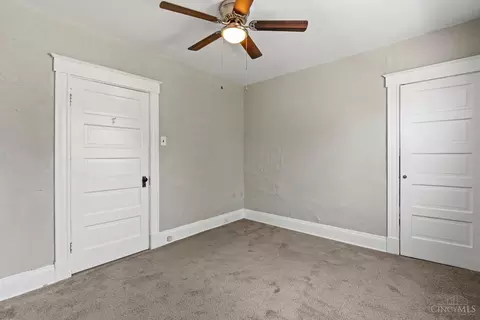 Bedroom - 6717 Bramble Ave, Cincinnati, OH 45227 photo 7 of 8