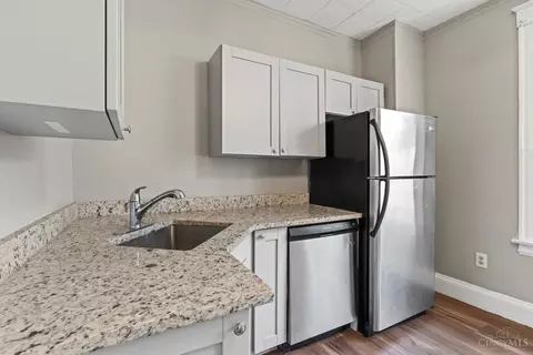 Kitchen - 6717 Bramble Ave, Cincinnati, OH 45227 photo 4 of 4