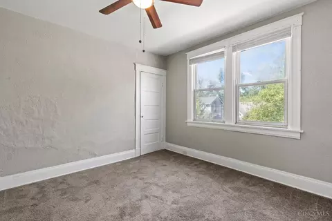 Bedroom - 6717 Bramble Ave, Cincinnati, OH 45227 photo 6 of 8