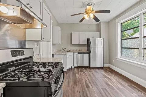 Kitchen - 6717 Bramble Ave, Cincinnati, OH 45227 photo 1 of 4
