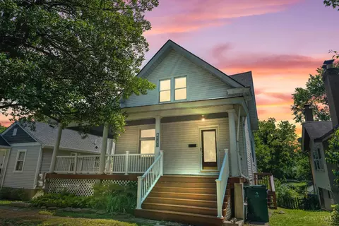 Exterior - 6717 Bramble Ave, Cincinnati, OH 45227 photo 5 of 12