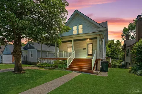 Exterior - 6717 Bramble Ave, Cincinnati, OH 45227 photo 2 of 12