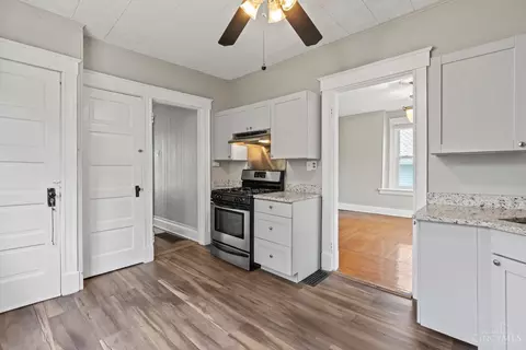 Kitchen - 6717 Bramble Ave, Cincinnati, OH 45227 photo 3 of 4