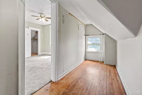 Entry Way - 6717 Bramble Ave, Cincinnati, OH 45227 photo 8 of 9