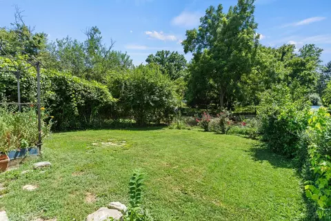 Exterior - 6717 Bramble Ave, Cincinnati, OH 45227 photo 10 of 12