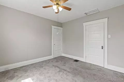 Bedroom - 6717 Bramble Ave, Cincinnati, OH 45227 photo 5 of 8