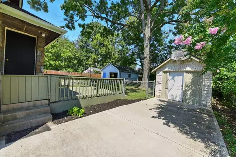 Exterior - 6744 Murray Ave, Cincinnati, OH 45227 photo 2 of 7