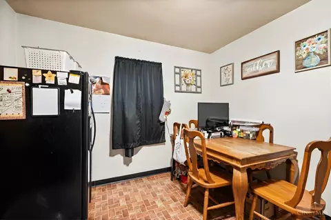 Dining - 605 Spring Ave, Franklin, OH 45005 photo 1 of 1