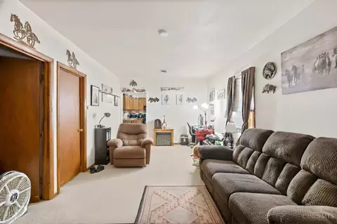 Living - 605 Spring Ave, Franklin, OH 45005 photo 4 of 4