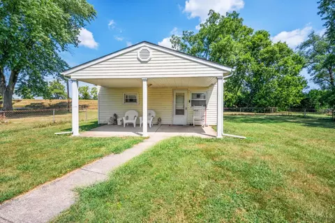 Exterior - 605 Spring Ave, Franklin, OH 45005 photo 5 of 6