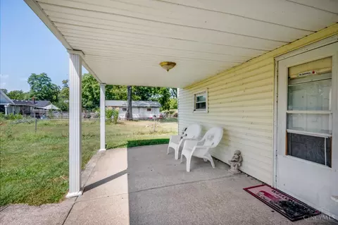 Exterior - 605 Spring Ave, Franklin, OH 45005 photo 6 of 6