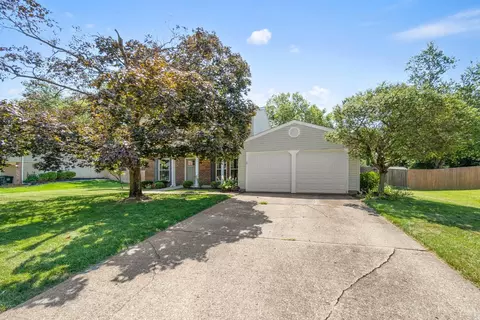 3281 Greenwich Dr, Fairfield, OH 45014