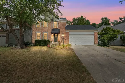 8538 Sunmont Dr, Cincinnati, OH 45255