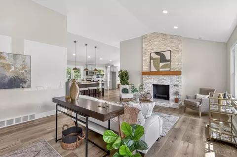 Living - 6399 Donjoy Dr, Blue Ash, OH 45242 photo 1 of 2