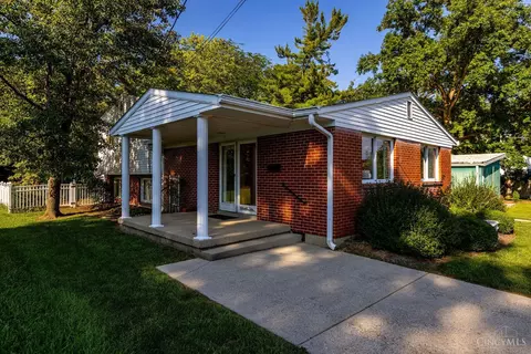 118 Plum St, Oxford, OH 45056