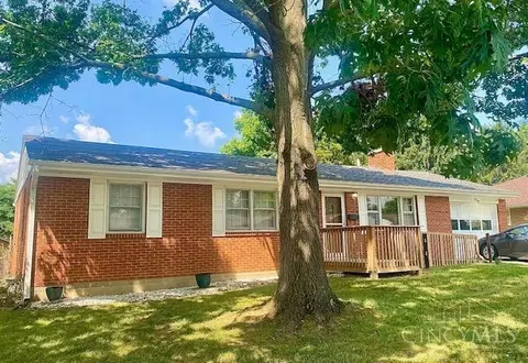 119 Stadia Dr, Franklin, OH 45005