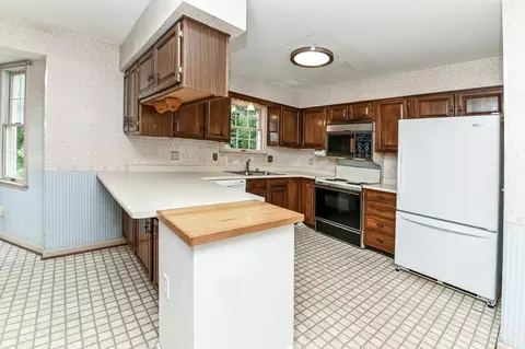 Kitchen - 2616 Saddleback Dr, Cincinnati, OH 45244 photo 1 of 1