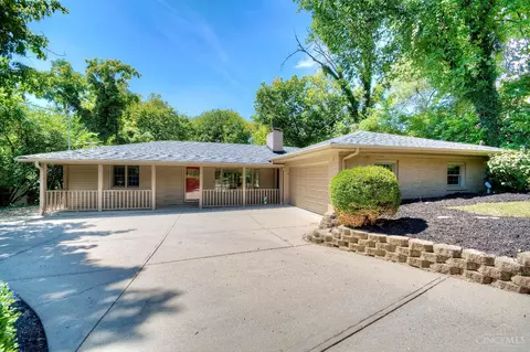 253 Compton Rd, Wyoming, OH 45215