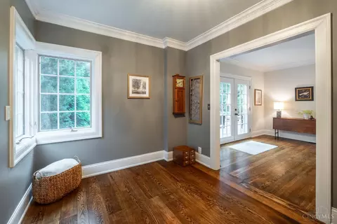 3729 Broadview Dr, Cincinnati, OH 45208 photo 9