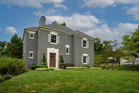 3729 Broadview Dr, Cincinnati, OH 45208 photo 2