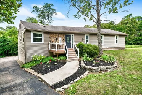 7213 Quail Run Dr, West Chester, OH 45069