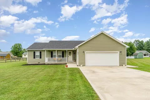 621 Hastings Dr, Lynchburg, OH 45142
