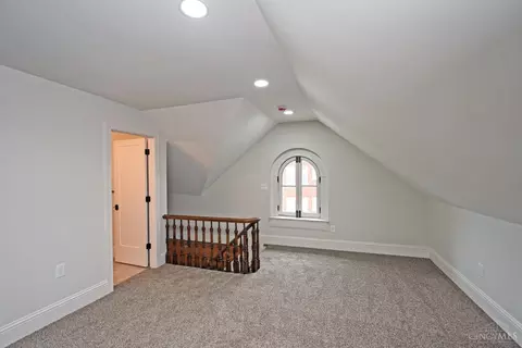 1810 Hewitt Ave, Cincinnati, OH 45207 photo 37