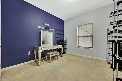 6 Dewitt St, Greenhills, OH 45218 photo 18