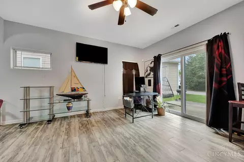 6 Dewitt St, Greenhills, OH 45218 photo 8