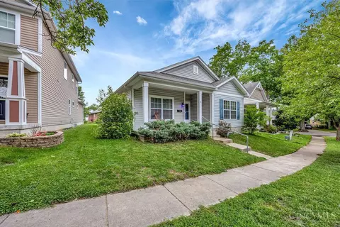 6 Dewitt St, Greenhills, OH 45218 photo 2