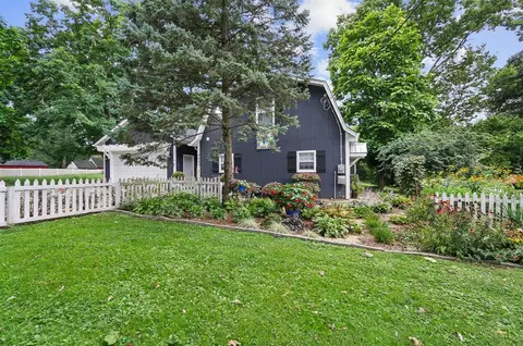 8897 Cheviot Rd, Colerain Twp, OH 45251