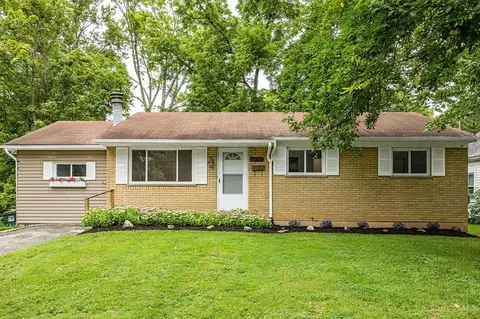 2390 Golf Dr, Colerain Twp, OH 45239