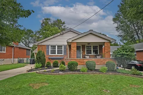 3740 Frontenac Ave, Deer Park, OH 45236