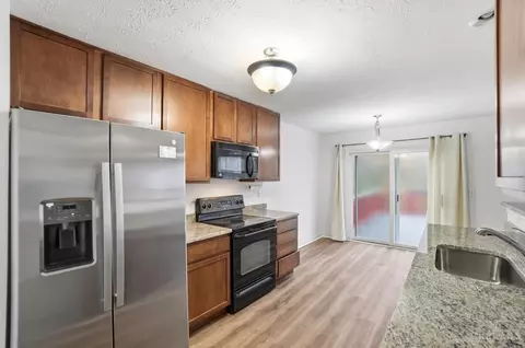 Kitchen - 4165 Gensen Loop, Cincinnati, OH 45245 photo 1 of 2