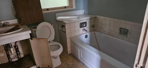 2456 Saturn St, Cincinnati, OH 45214 photo 4