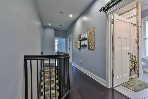 Entry Way - 1569 Pullan Ave, Cincinnati, OH 45223 photo 2 of 3