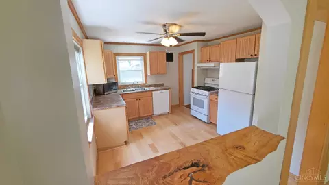 1615 Marilyn Ln, Cincinnati, OH 45231 photo 10