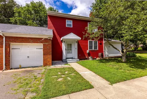 Exterior - 2 Brompton Ln, Greenhills, OH 45218 photo 2 of 3